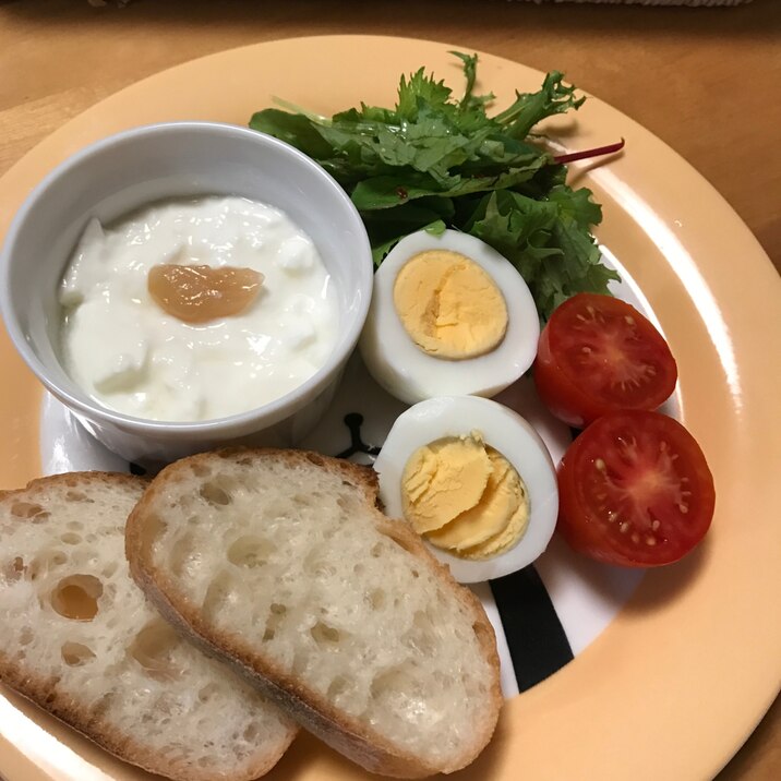 ゆで卵とバケット サラダの朝ごはんプレート レシピ 作り方 By ボンド子 楽天レシピ ゆで卵とバケット サラダの朝ごはんプレート レシピ 作り方 By ボンド子 楽天レシピ
